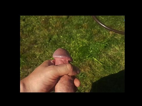 ❤️ Vruća zgodnica jebe svoju ružičastu macu i svršava špricom u ljetnom vrtu ❤ Domaći porno kod nas hr.newsexxxx.ru ❌️❤
